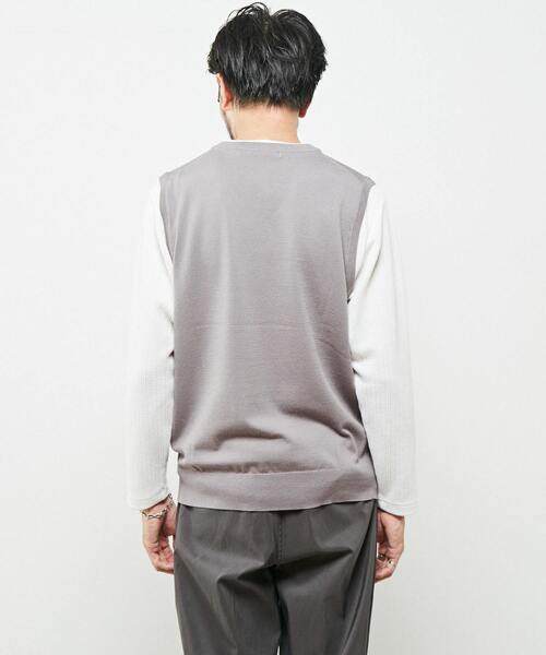 MEN'S MELROSE（メンズメルローズ）の「ウォッシャブルハイゲージニットベスト（ベスト・メンズ・ベージュ/ブラウン/グレー/ネイビー・3/4）」の20枚目の写真