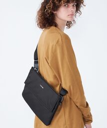 Calvin Klein（カルバン・クライン）の「ユーティリティ ポケット クロスボディバッグ（ボディバッグ/ウエストポーチ・メンズ）」