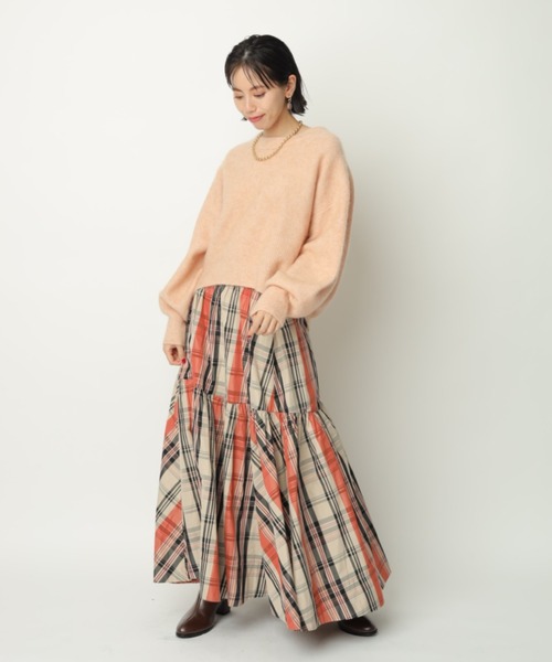 CADUNE（カデュネ）の「モヘア混ニット（ニット/セーター・レディース・チャコールグレー/ライトブルー/ホワイト/ピンク/オレンジ系その他2・38）」の6枚目の写真