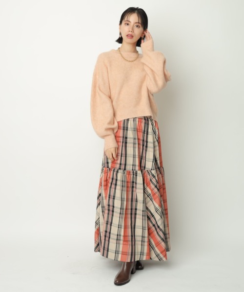 CADUNE（カデュネ）の「モヘア混ニット（ニット/セーター・レディース・チャコールグレー/ライトブルー/ホワイト/ピンク/オレンジ系その他2・38）」の11枚目の写真