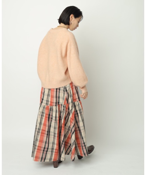 CADUNE（カデュネ）の「モヘア混ニット（ニット/セーター・レディース・チャコールグレー/ライトブルー/ホワイト/ピンク/オレンジ系その他2・38）」の10枚目の写真