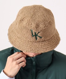 LARKiNS（ラーキンス）の「LARKiNSラーキンス ロゴ刺繍ボアバケットハット（ハット）」