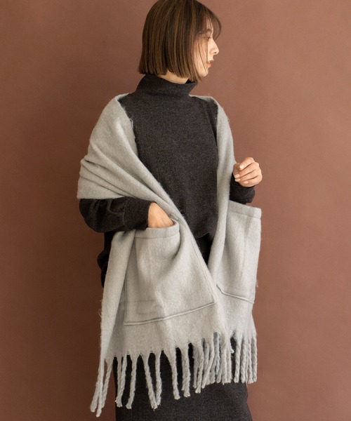 VitaFelice（ヴィータフェリーチェ）の「モヘアタッチ大判ブランケットストール（ストール/ショール・レディース・ライトグレー/ライラック/ライム/アイボリー・FREE）」の3枚目の写真