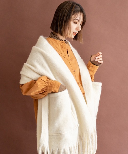 VitaFelice（ヴィータフェリーチェ）の「モヘアタッチ大判ブランケットストール（ストール/ショール・レディース・ライトグレー/ライラック/ライム/アイボリー・FREE）」の14枚目の写真