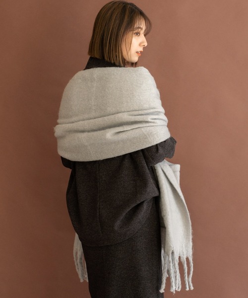 VitaFelice（ヴィータフェリーチェ）の「モヘアタッチ大判ブランケットストール（ストール/ショール・レディース・ライトグレー/ライラック/ライム/アイボリー・FREE）」の20枚目の写真