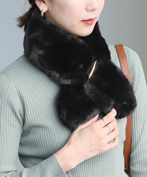 reca（レカ）の「フェイクファーマフラー（マフラー・レディース・ベージュ/ブラック/アイボリー・ONE SIZE）」の7枚目の写真