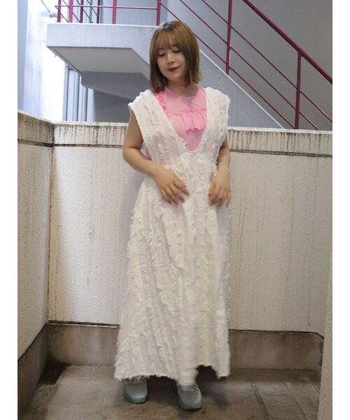 merry jenny（メリージェニー）の「fluffy タックジャンパーワンピース（ワンピース・レディース・オフホワイト/ブラック・FREE）」の11枚目の写真