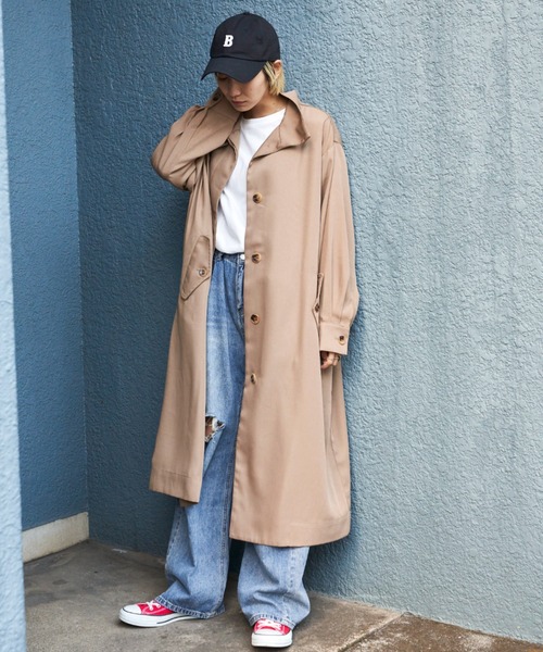 Auntie Rosa Holiday（アンティローザホリデー）の「ボリュームスリーブスタンドコート / サイズ展開あり（トレンチコート・レディース・キャメル/ベージュ・MEDIUM/SMALL）」の7枚目の写真