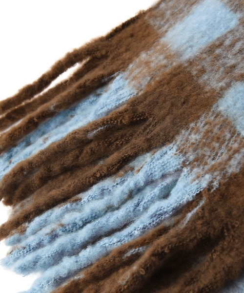 marjour（マージュール）の「CHECK BULLKY MUFFLER（マフラー・レディース・ブラウン系・FREE）」の8枚目の写真