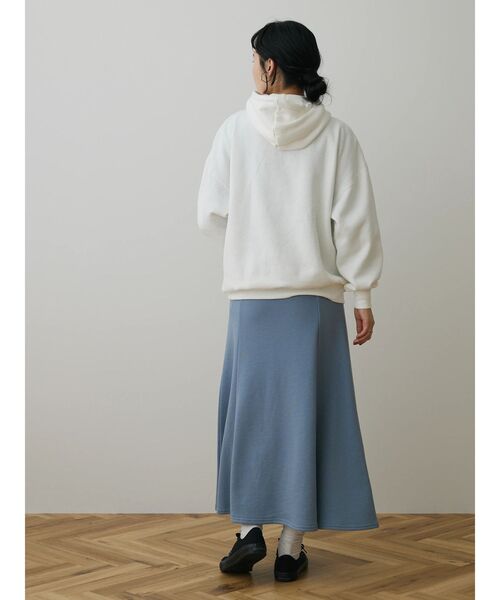 CRAFT STANDARD BOUTIQUE(クラフトスタンダードブティック)の「裏起毛プルパーカー(スウェット・レディース・ブラック/オフホワイト/ブルー・M/L/LL)」の19枚目の写真