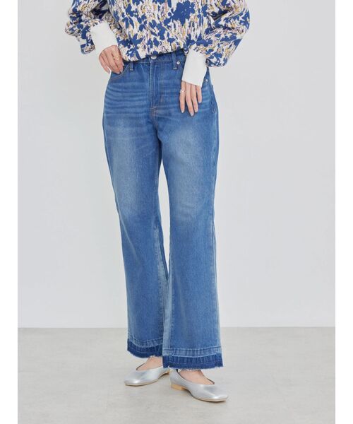 AMERICAN HOLIC（アメリカンホリック）の「フレアー切り替えデニム（デニムパンツ・レディース・ライトインディゴブルー・M/S/L）」の11枚目の写真