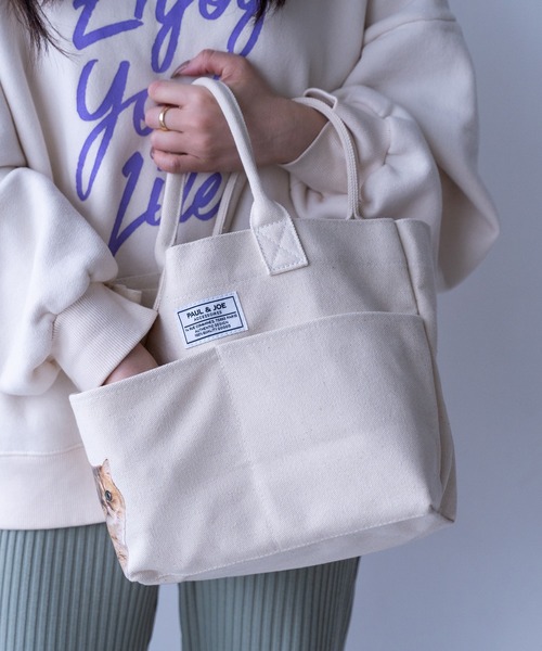 PAUL&JOE(ポールアンドジョー)の「PAUL & JOE ACCESSOIRES (ポール&ジョーアクセソワ) ミニトート キャンバス・フォトプリント PJA-B822 ポールアンドジョー(トートバッグ・レディース・ブラック/アイボリー・FREE)」の13枚目の写真