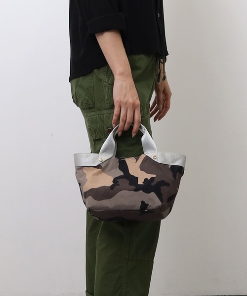 COOCO（クーコ）の「テープハンドル迷彩柄２ＷＡＹミニトートバッグ（トートバッグ・レディース・カーキ/グレー・9）」の10枚目の写真