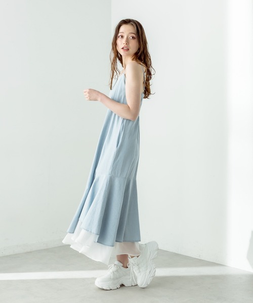 OLIVE des OLIVE(オリーブデオリーブ)の「【WEB限定】裾シフォンマーメイドキャミワンピース 1031090280(ワンピース・レディース・ブラック/ネイビー/サックスブルー/アイボリー・FREE)」の21枚目の写真