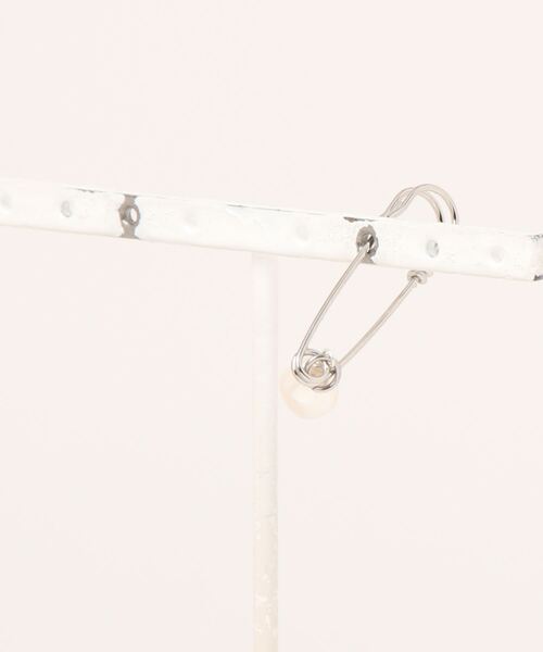 JUSTINE CLENQUET（ジュスティーヌクランケ）の「JUSTINE CLENQUET CHELSEA EARRING 27JC02CHELSEA（ピアス（片耳用）・レディース・シルバー・FREE）」の5枚目の写真