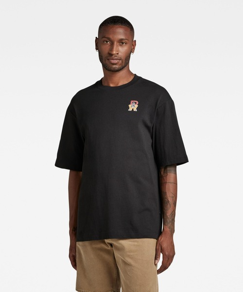 G-STAR（ジースター）の「EMBRO RAW BOXY T-SHIRT/ロゴT/オーバーサイズ/ワンポイント（Tシャツ/カットソー・メンズ・ダークブラック/ホワイト・X-SMALL/SMALL/MEDIUM/LARGE/X-LARGE/XX-LARGE）」の2枚目の写真