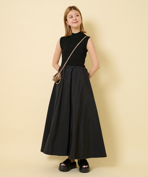 U by SPICK&SPAN(ユーバイスピックアンドスパン)の「ニットドッキングボリュームワンピース(ワンピース・レディース・ブラック/アイボリー・FREE)」の17枚目の写真