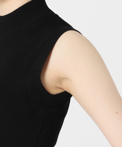 U by SPICK&SPAN(ユーバイスピックアンドスパン)の「ニットドッキングボリュームワンピース(ワンピース・レディース・ブラック/アイボリー・FREE)」の9枚目の写真