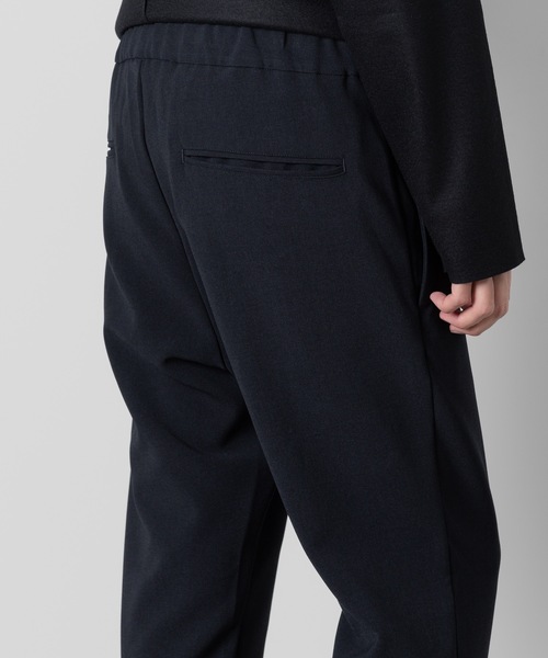 ATTACHMENT(アタッチメント)の「ストレッチ ダブルクロス レギュラーフィット イージートラウザーズ / PE STRETCH DOUBLE CLOTH REGULAR FIT EASY TROUSERS(スラックス・メンズ・ブラック/グレー/ダークネイビー・3/1/2)」の8枚目の写真
