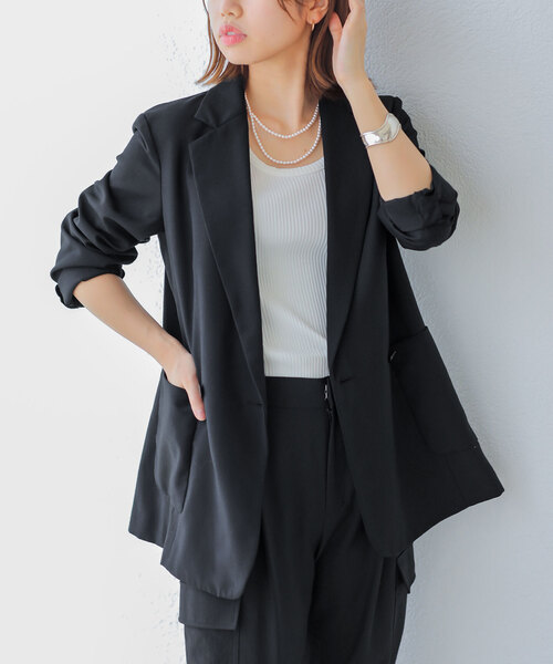 La TOTALITE（ラトータリテ）の「リネン混ダブルジャケット