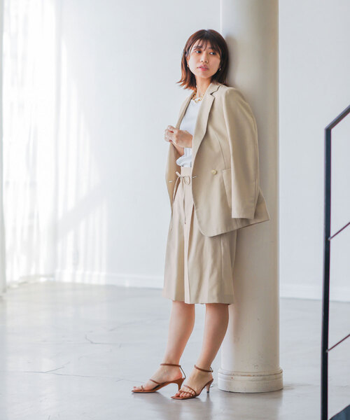La TOTALITE（ラトータリテ）の「リネン混ダブルジャケット