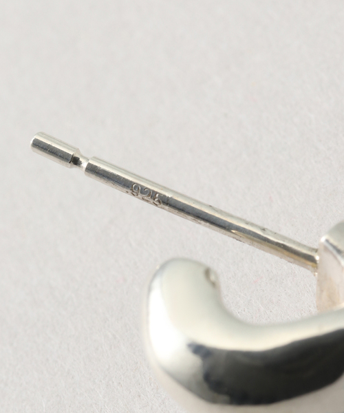 journal standard L'essage（ジャーナルスタンダードレサージュ）の「【AGMES/アグメス】 MINI DAHLIA HUGGIES STERLING SILVE：ピアス(両耳)（ピアス（両耳用）・レディース・シルバー・FREE）」の4枚目の写真