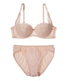 PEACH JOHN | 【バストを優しく引き上げ、丸みのあるデコルテをメイク！】サイドレースブラセット(ブラ&ショーツ)