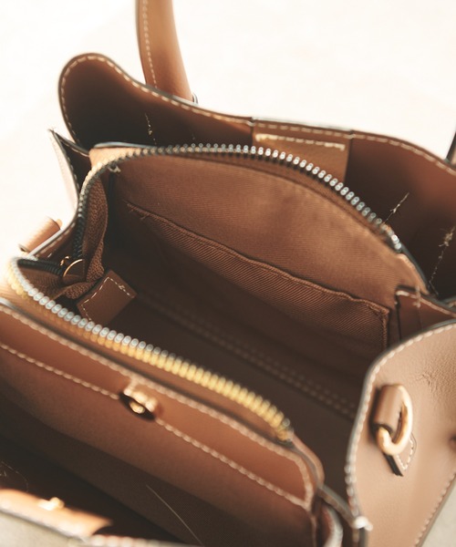 un dix cors(アンディコール)の「ダブルハンドルミニショルダーバッグ(ショルダーバッグ・レディース・キャメル/ブラウン/グリーン・FREE)」の10枚目の写真