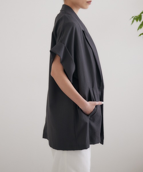 Dignite collier(ディニテコリエ)の「Dignite collier スリーブレスジャケット(テーラードジャケット・レディース・ブラック/カーキ/チャコールグレー・FREE)」の18枚目の写真