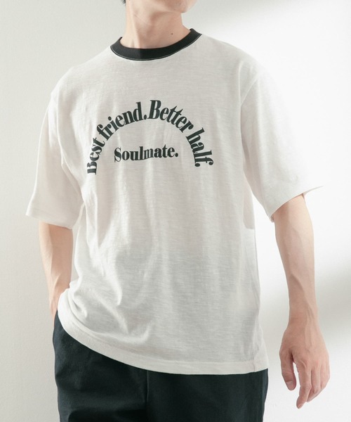 ITEMS URBANRESEARCH（アイテムズ アーバンリサーチ）の「リブ配色 ロゴプリント スラブTシャツ（Tシャツ/カットソー・メンズ・チャコールグレー/オフホワイト/グレー系その他・LARGE/MEDIUM）」の5枚目の写真