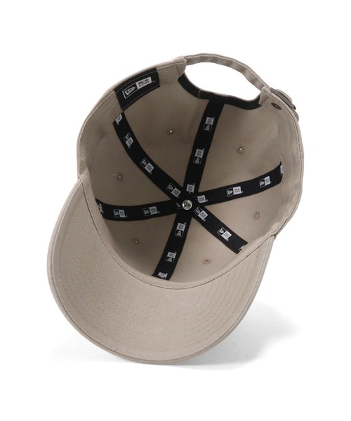NEW ERA(ニューエラ)の「ニューエラ キャップ カジュアルクラシック(キャップ・メンズ・ダークグリーン/ブラック/ブラウン/ベージュ系その他/ベージュ・FREE)」の13枚目の写真