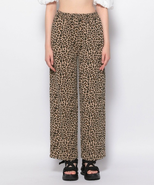 FOREVER 21(フォーエバー トゥエンティーワン)の「レオパードイージーパンツ(その他パンツ・レディース・レオパード・SMALL/MEDIUM)」の3枚目の写真