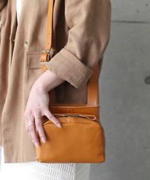 Jamale（ジャマレ）の「[Jamale]牛側レザーショルダーバッグ日本製（ショルダーバッグ）」