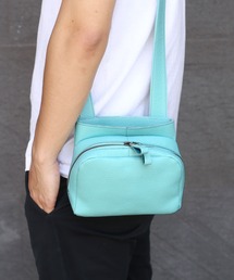 Jamale（ジャマレ）の「[Jamale]牛側レザーショルダーバッグ日本製（ショルダーバッグ）」