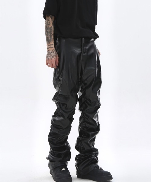 Burner(バーナー)の「【OKUOKU 0909】レザー調 シャーリング ルーズ パンツ oku-bottom-678081341598-83 Y(その他パンツ・メンズ・ブラック・M/L/S/XL/X-LARGE)」の3枚目の写真