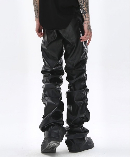 Burner(バーナー)の「【OKUOKU 0909】レザー調 シャーリング ルーズ パンツ oku-bottom-678081341598-83 Y(その他パンツ・メンズ・ブラック・M/L/S/XL/X-LARGE)」の5枚目の写真