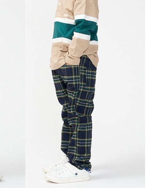 Moujonjon（ムージョンジョン）の「のびのびツイルチェック柄パンツ（その他パンツ・キッズ・ブラック/ネイビー・120/110/100/140/90/130）」の21枚目の写真