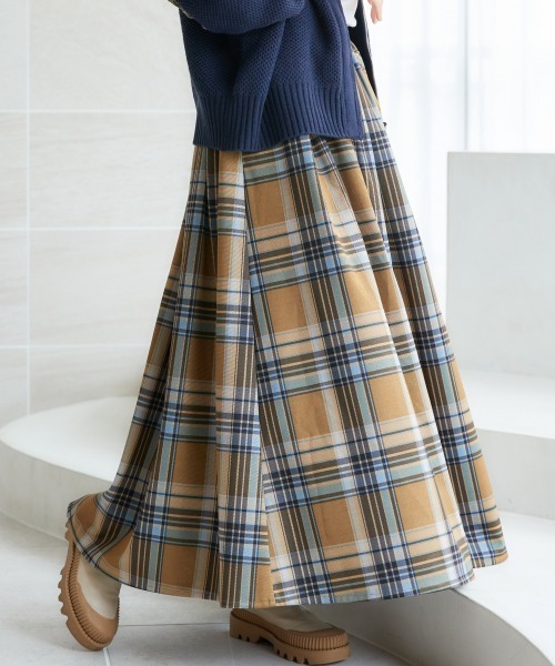 miclat（ミクラ）の「大きいサイズ　大判チェックフレアスカート　miclat（スカート・レディース・ブラウン系/グレー系・L/LL/3L/4L/5L）」の8枚目の写真