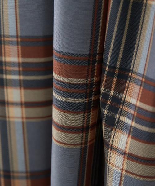 miclat（ミクラ）の「大きいサイズ　大判チェックフレアスカート　miclat（スカート・レディース・ブラウン系/グレー系・L/LL/3L/4L/5L）」の12枚目の写真