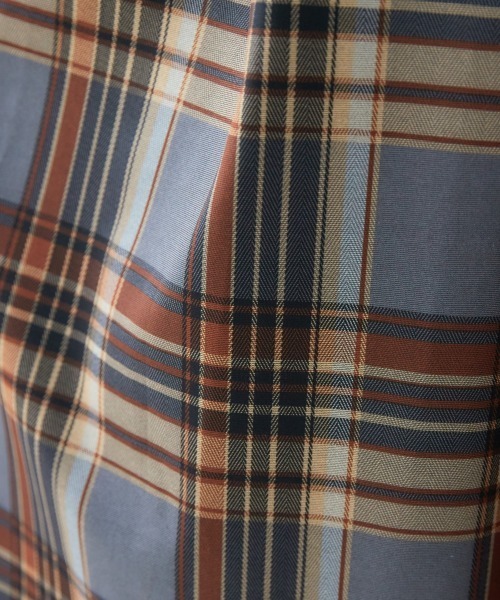 miclat（ミクラ）の「大きいサイズ　大判チェックフレアスカート　miclat（スカート・レディース・ブラウン系/グレー系・L/LL/3L/4L/5L）」の13枚目の写真