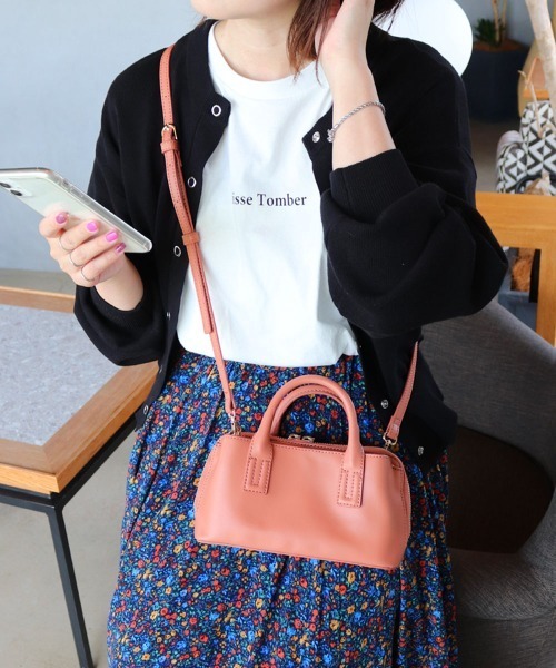 MIAN (ミアン)の「ウォレットショルダーバッグ(ショルダーバッグ・レディース・ブラック/グレイッシュベージュ/マスタード/ピンク・FREE)」の4枚目の写真