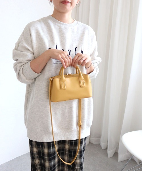 MIAN (ミアン)の「ウォレットショルダーバッグ(ショルダーバッグ・レディース・ブラック/グレイッシュベージュ/マスタード/ピンク・FREE)」の1枚目の写真
