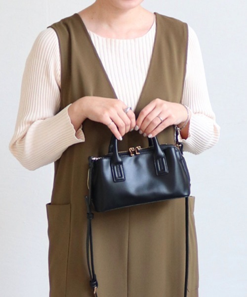 MIAN (ミアン)の「ウォレットショルダーバッグ(ショルダーバッグ・レディース・ブラック/グレイッシュベージュ/マスタード/ピンク・FREE)」の6枚目の写真