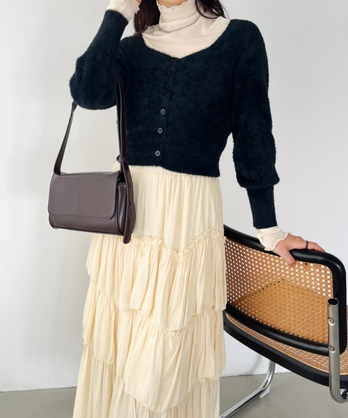 CLEA（クレア）の「クロップド丈コンパクトシャギーニットトップス（ニット/セーター・レディース・ホワイト/ブラック・FREE）」の21枚目の写真