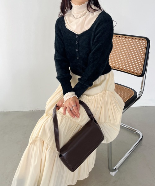 CLEA（クレア）の「クロップド丈コンパクトシャギーニットトップス（ニット/セーター・レディース・ホワイト/ブラック・FREE）」の19枚目の写真