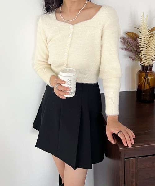 CLEA（クレア）の「クロップド丈コンパクトシャギーニットトップス（ニット/セーター・レディース・ホワイト/ブラック・FREE）」の10枚目の写真