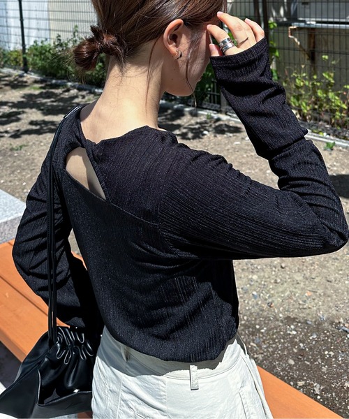 feepur（フェピュール）の「バックオープンランダムリブラメロンTee（Tシャツ/カットソー・レディース・モカ/オフホワイト/ブラック・MEDIUM）」の3枚目の写真