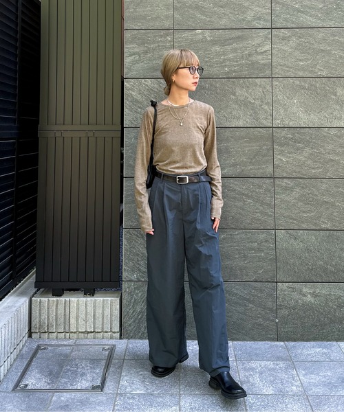 feepur（フェピュール）の「バックオープンランダムリブラメロンTee（Tシャツ/カットソー・レディース・モカ/オフホワイト/ブラック・MEDIUM）」の5枚目の写真