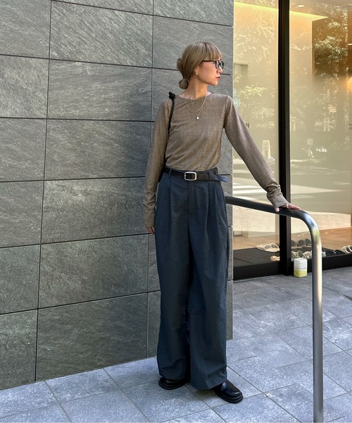 feepur（フェピュール）の「バックオープンランダムリブラメロンTee（Tシャツ/カットソー・レディース・モカ/オフホワイト/ブラック・MEDIUM）」の11枚目の写真