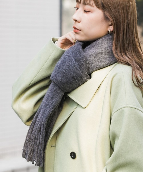 SMELLY（スメリー）の「ソフトボリュームマフラー（マフラー・レディース・ベージュ/ミント/チャコールグレー/グレー/ホワイト・-）」の13枚目の写真